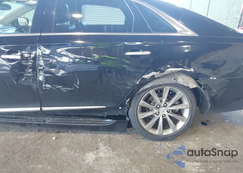 2013 Cadillac Xts W20 Livery Package z USA, uszkodzony, nr VIN 2G61W5S36D9221043